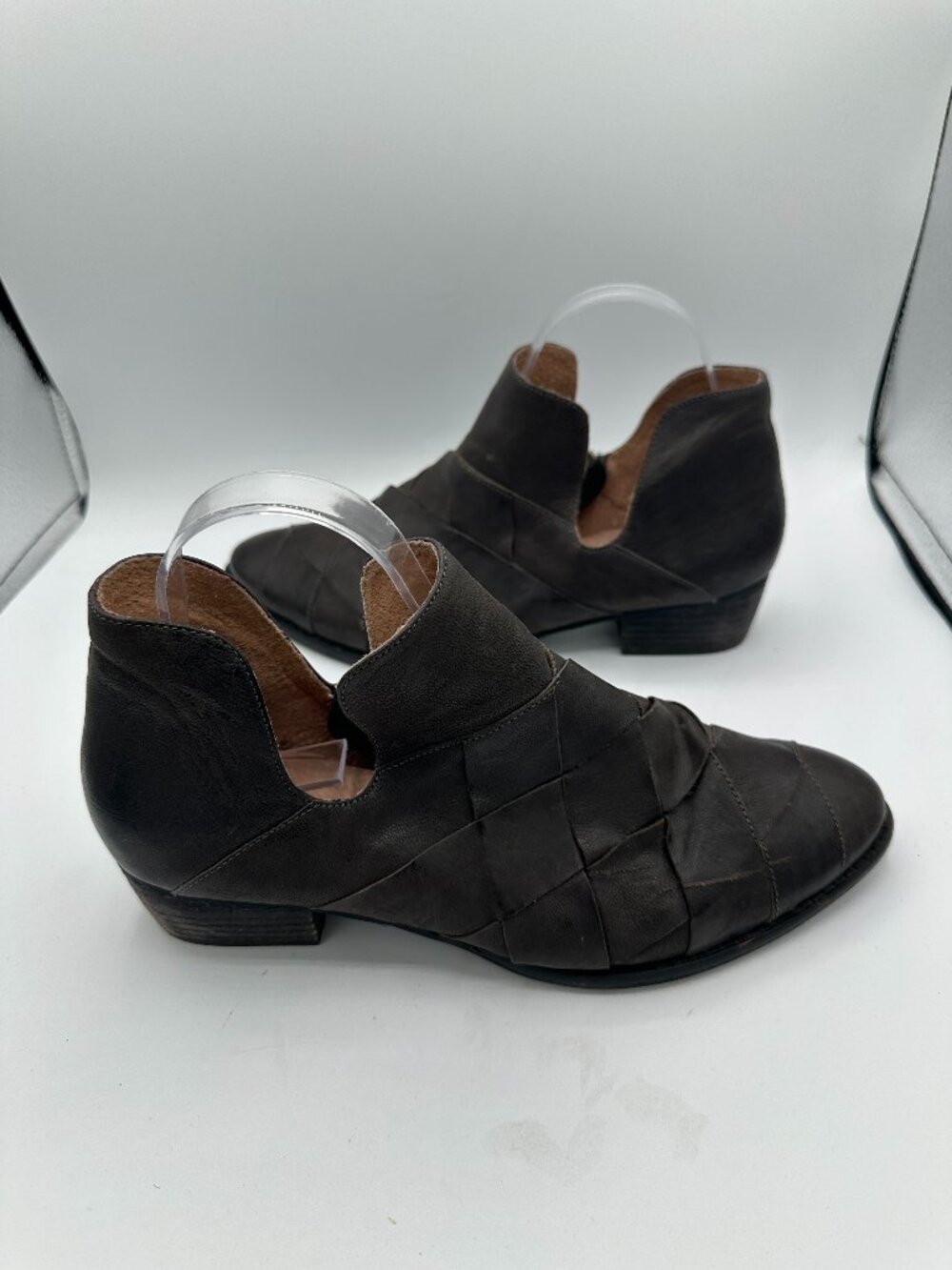 Seychelles Deep Sea Leather Booties Chocolate Brown Women's 10
